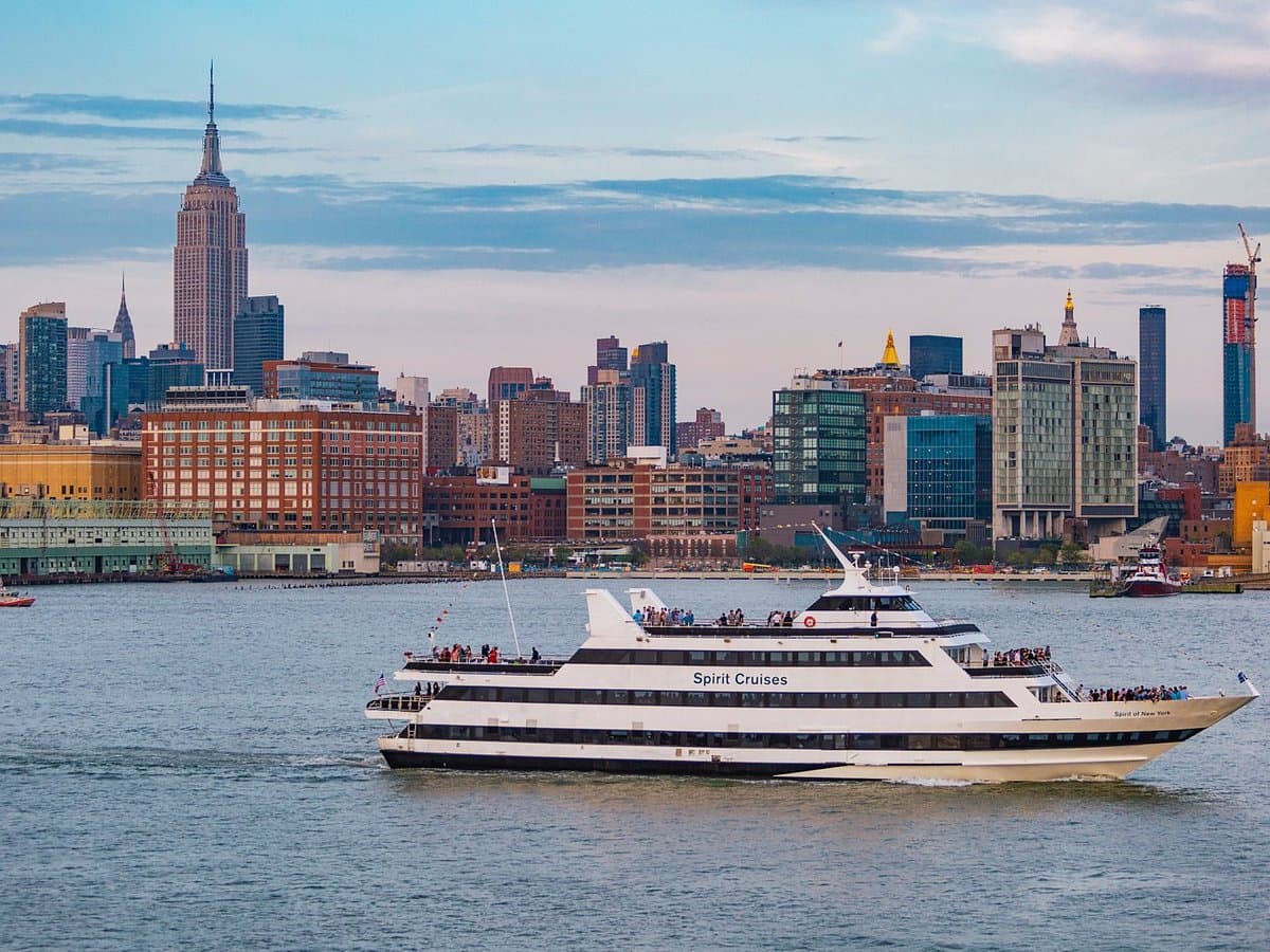 Private Boat Cruise team building activity in NYC - Teams celebrating milestones, unique NYC experience - Hudson River, East River